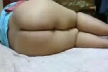 Istri Semok Cantik Pasrah Digenjot Pas Tidur