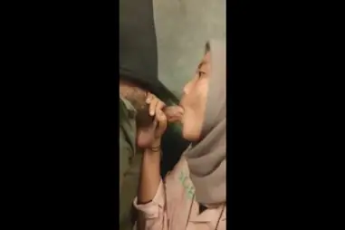 Nyepong Manja Ukhti Jilbab Sebelum Tidur Pulas